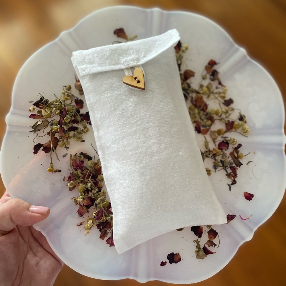 Yoga Organic Linen Eye Pillow/White Color